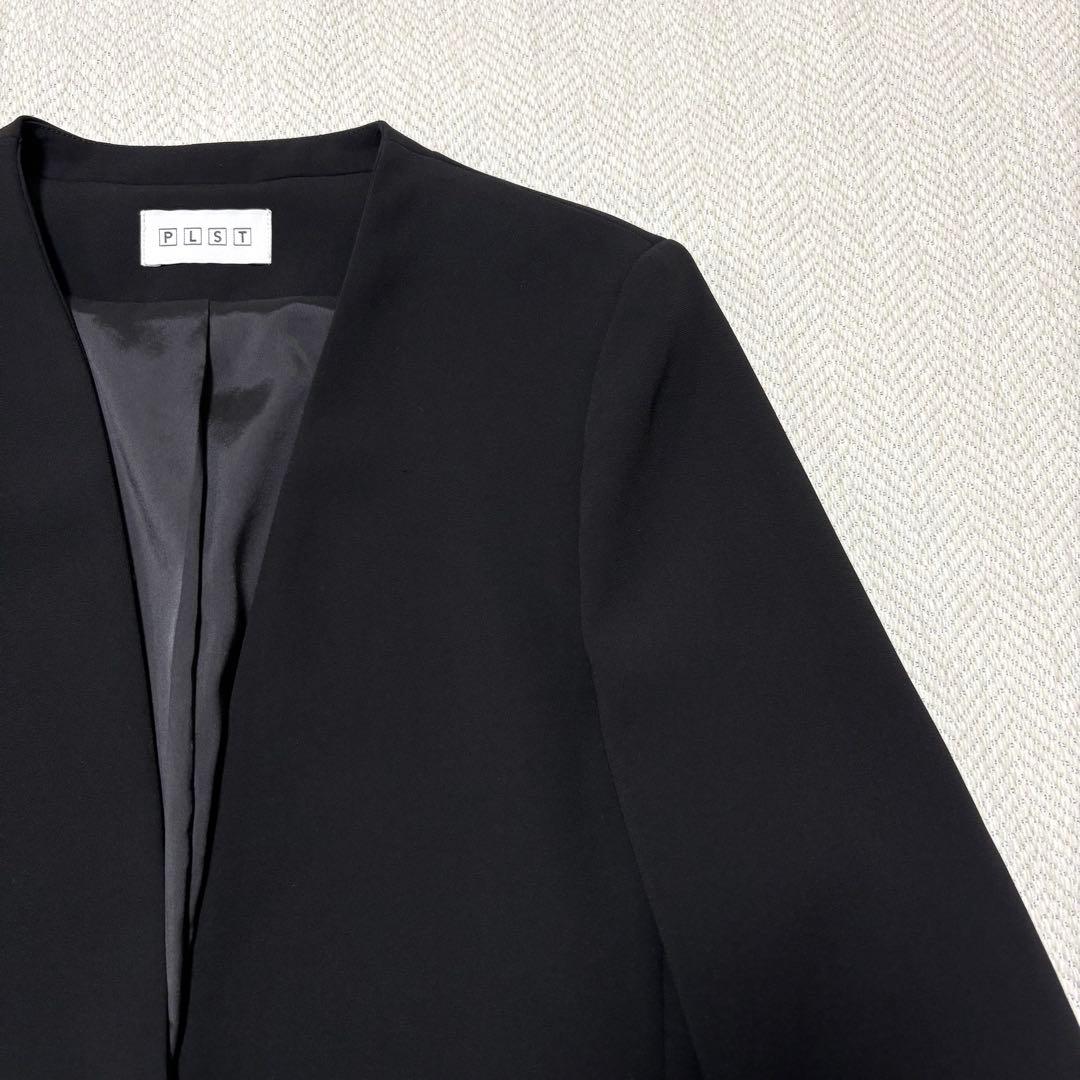 極美品 PLST プラステ 洗える トリアセブレンド ノーカラー パンツスーツ