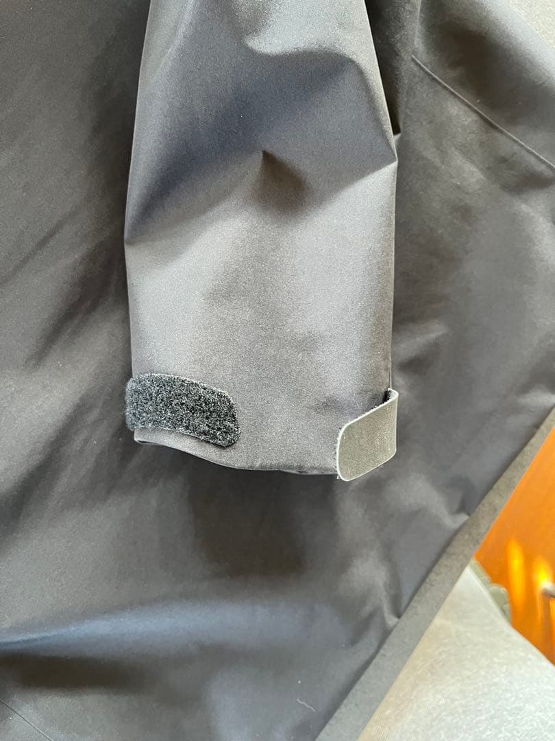 Lee ARC'TERYX アルファSV 24K BLACK 廃盤 正規品