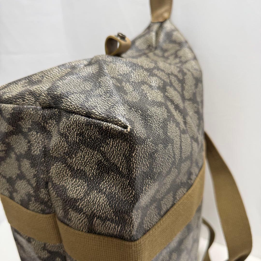 YSL イヴサンローラン ボストンバッグ 肩掛け 大容量 ジラフ柄 PVC 美品