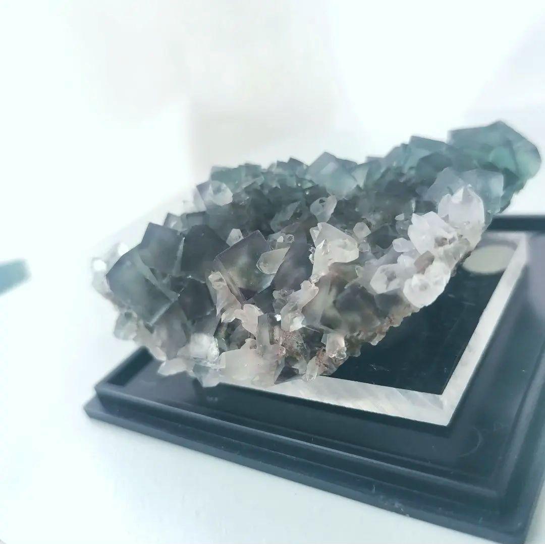 ナミビア　オコルス　フローライト・クォーツ