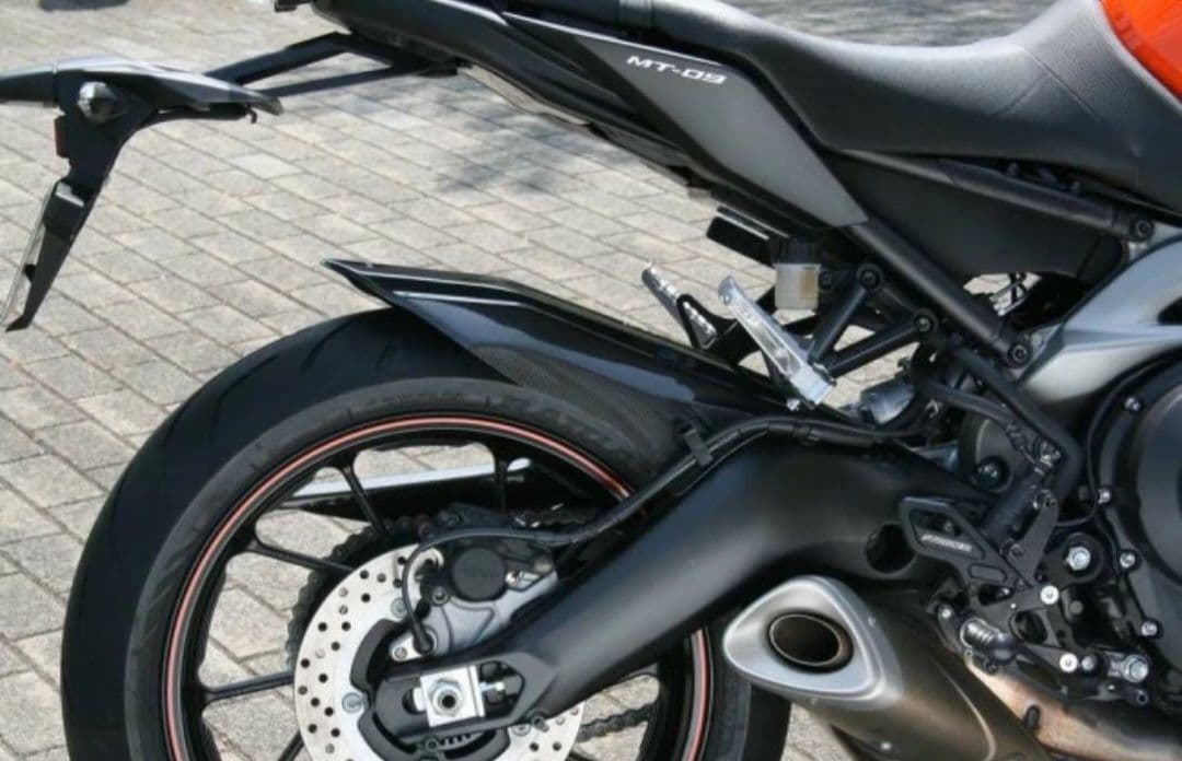 STRIKER MT-09 XSR900カーボン フェンダー