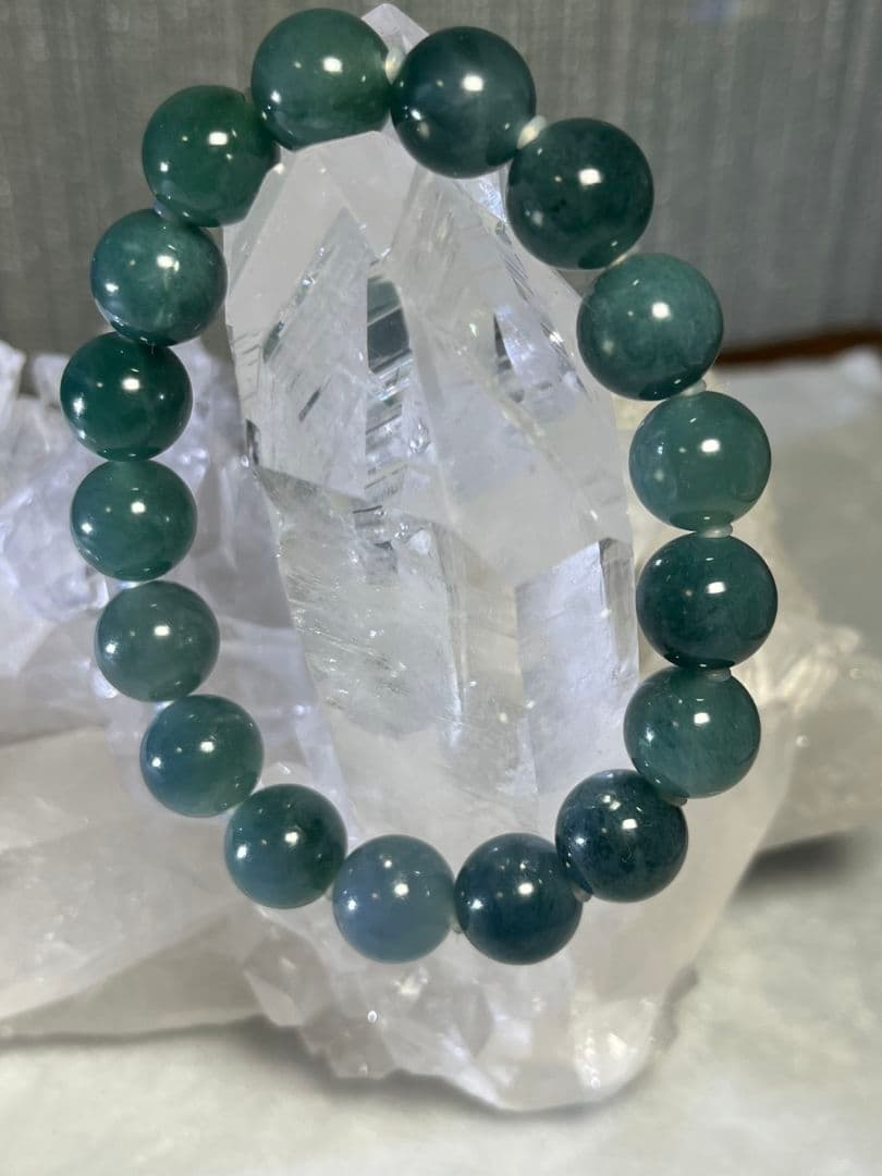 【静かな守護石】グァテマラ翡翠4A