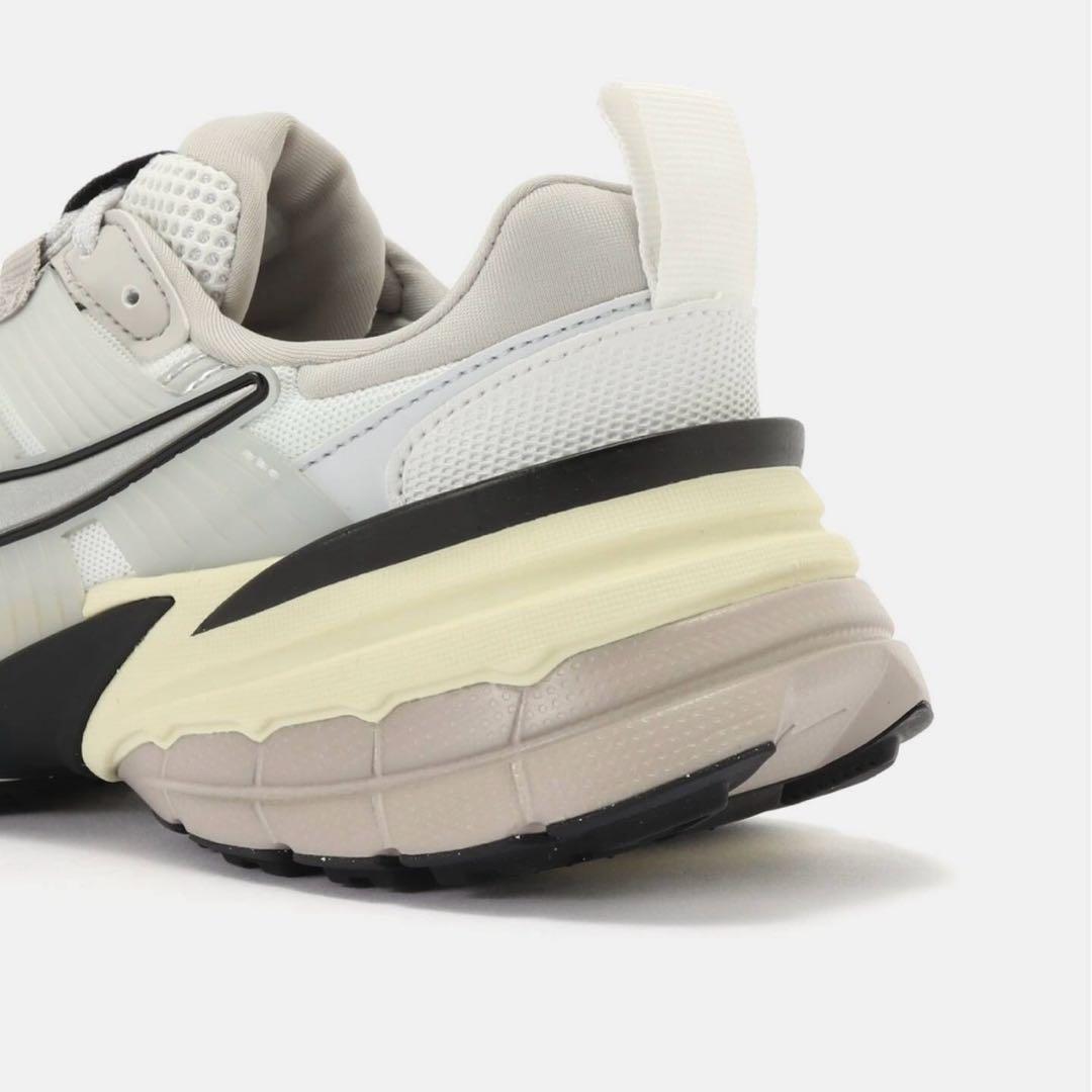 NIKE/ナイキ V2Kラン FD0736-100