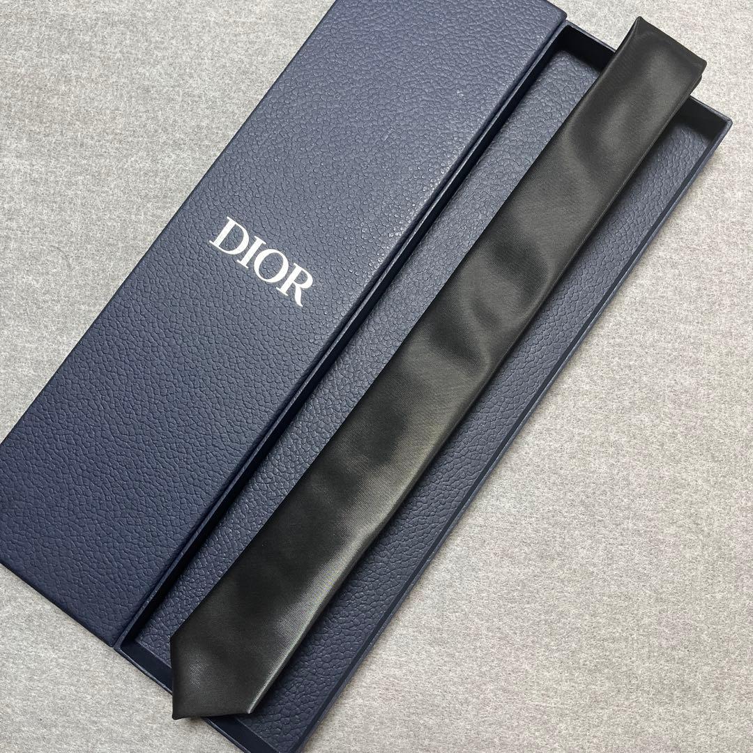 極美品　ディオールオム　ネクタイ　グレー　ソリッド　ナロータイ