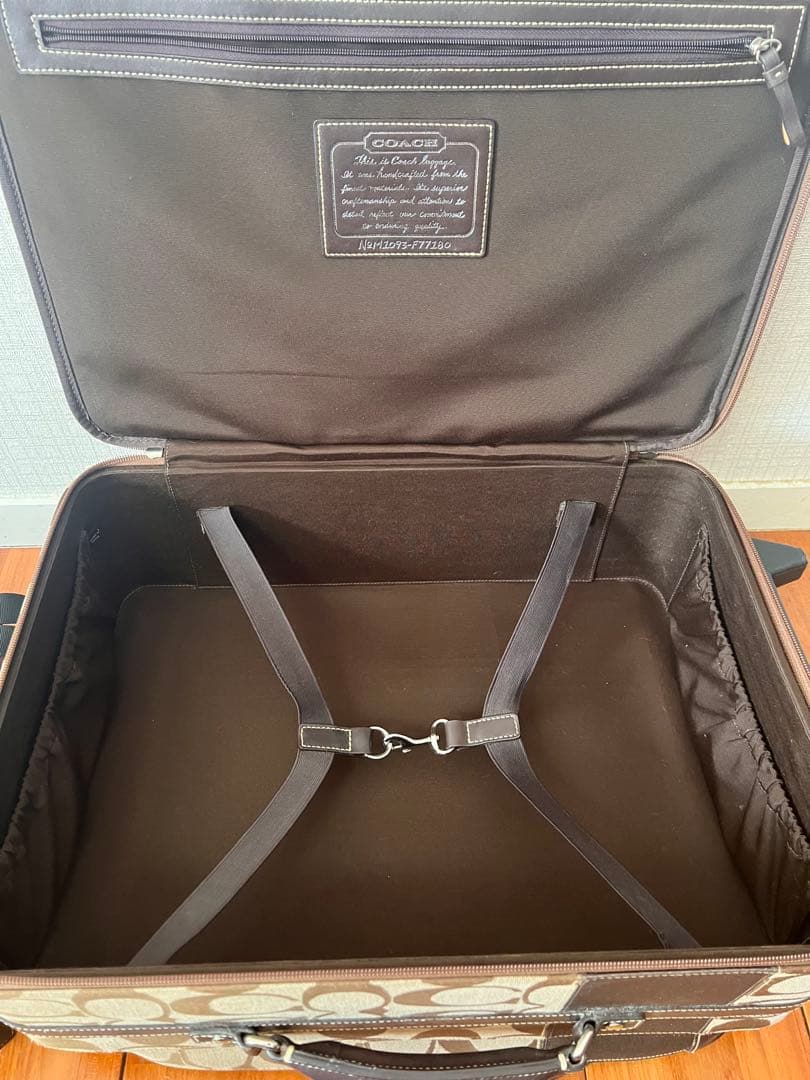COACH 中型キャリーケース ロゴ　コーチ キャリーケース　スーツケース