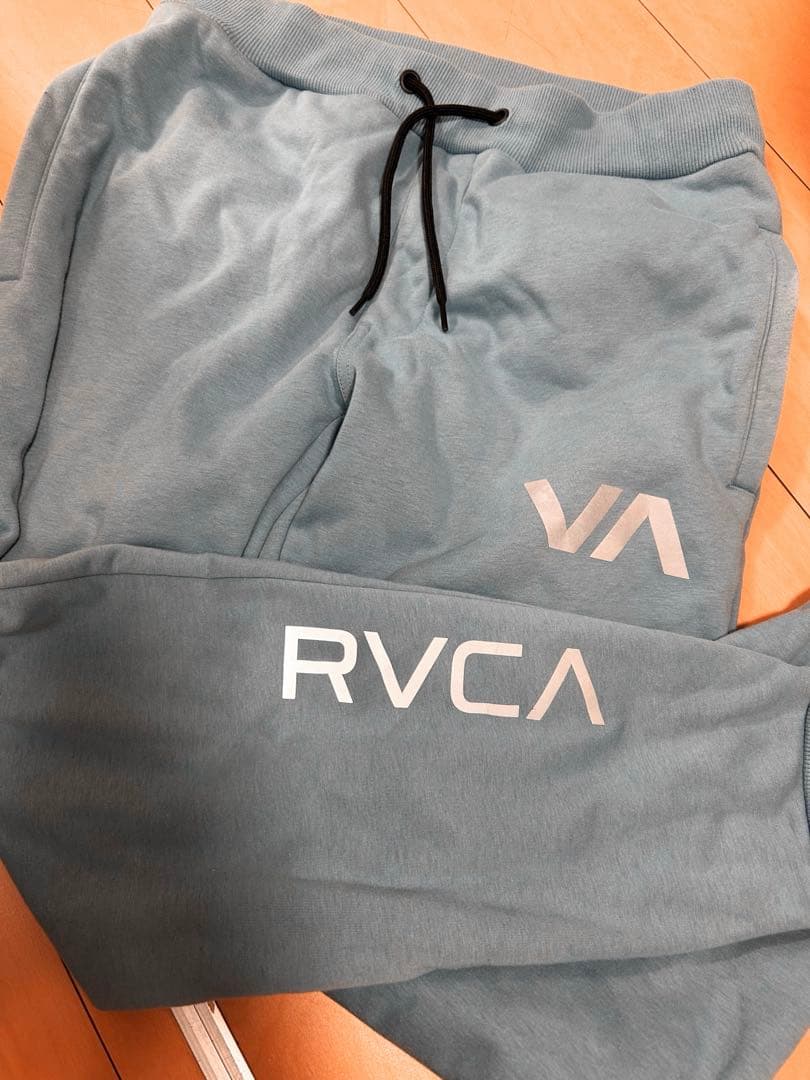RVCA ライトブルー パーカー スウェットパンツ セット