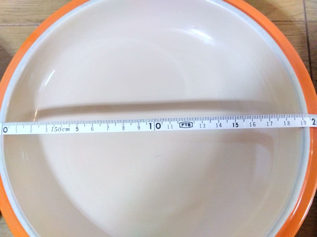 新品ル・クルーゼ　ココットロンド