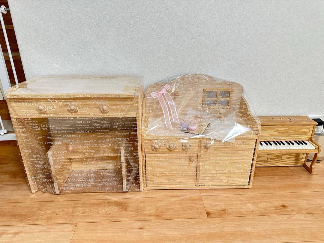 木製おままごとキッチン　窓付きタイプ