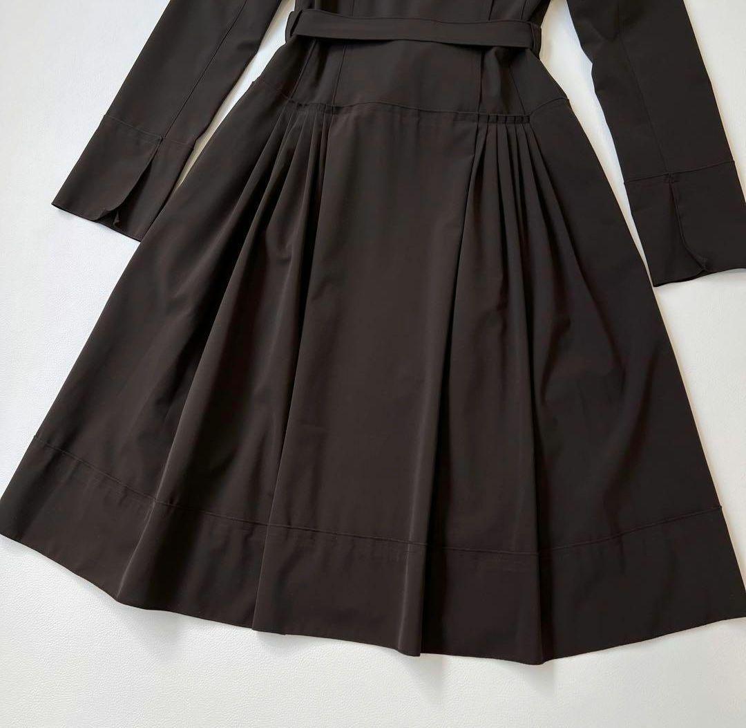 Foxey希少上品ストレッチコート　フオーマル　シルエット抜群　40　値下交渉○