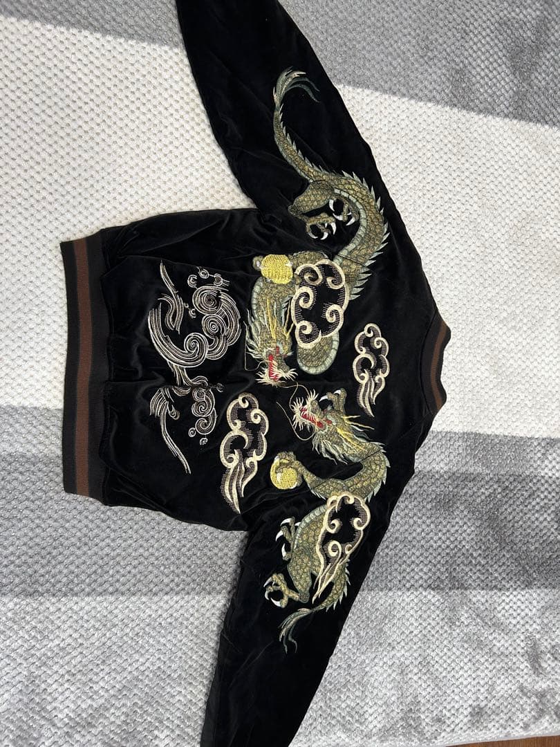 黒 ドラゴン刺繍 スカジャン フリーサイズ
