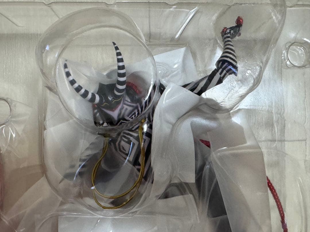 ペルソナ5 ロイヤル ロキ フィギュア