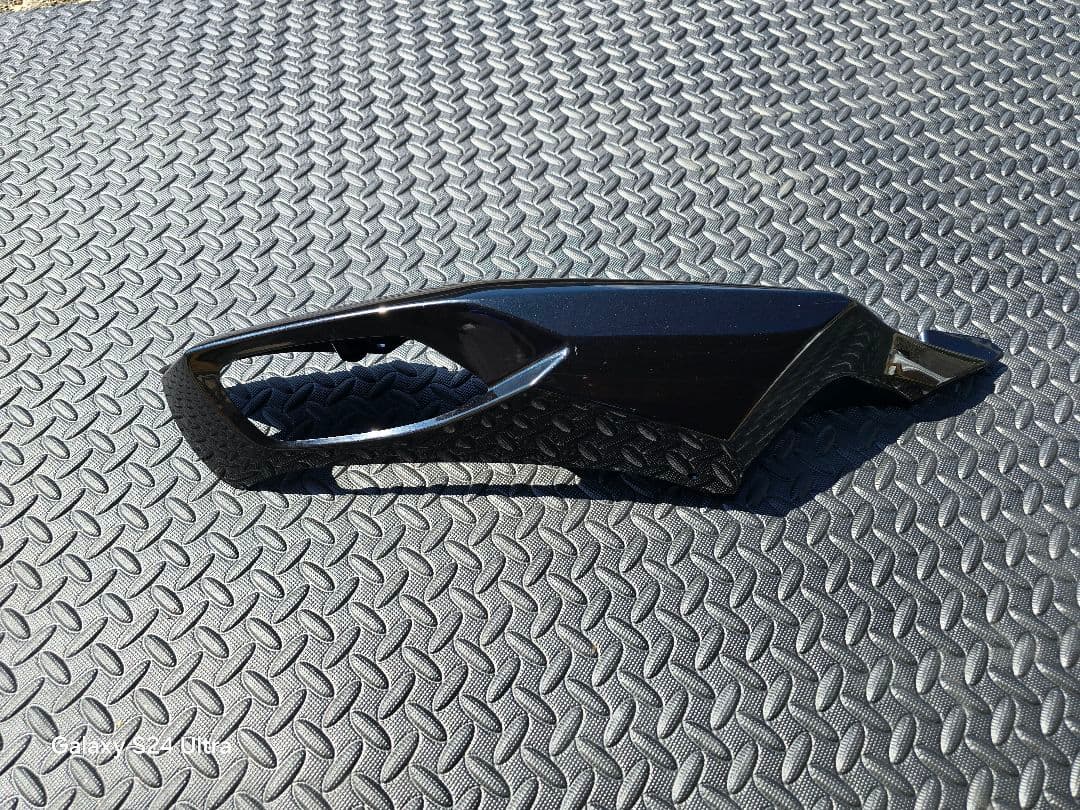 ZX-14R テールカウル左右