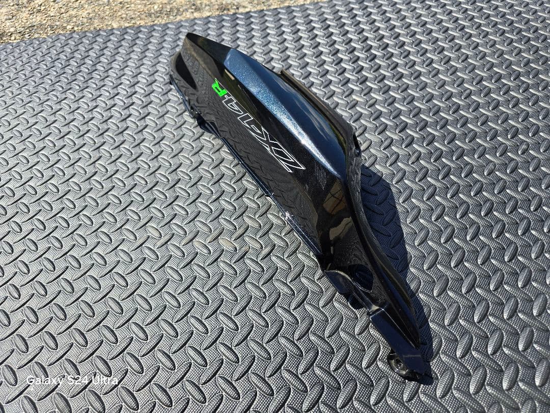 ZX-14R テールカウル左右