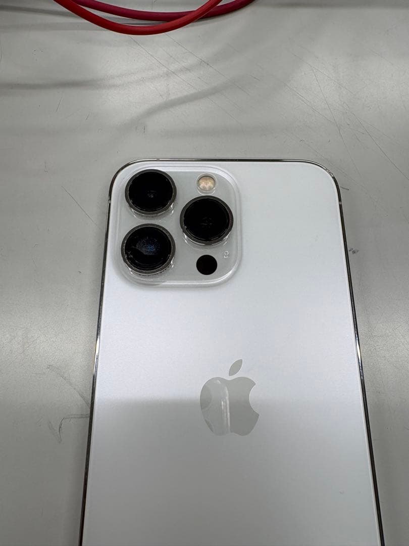 Apple iPhone 13 Pro シルバー 本体　カメラ割れあり　急ぎ