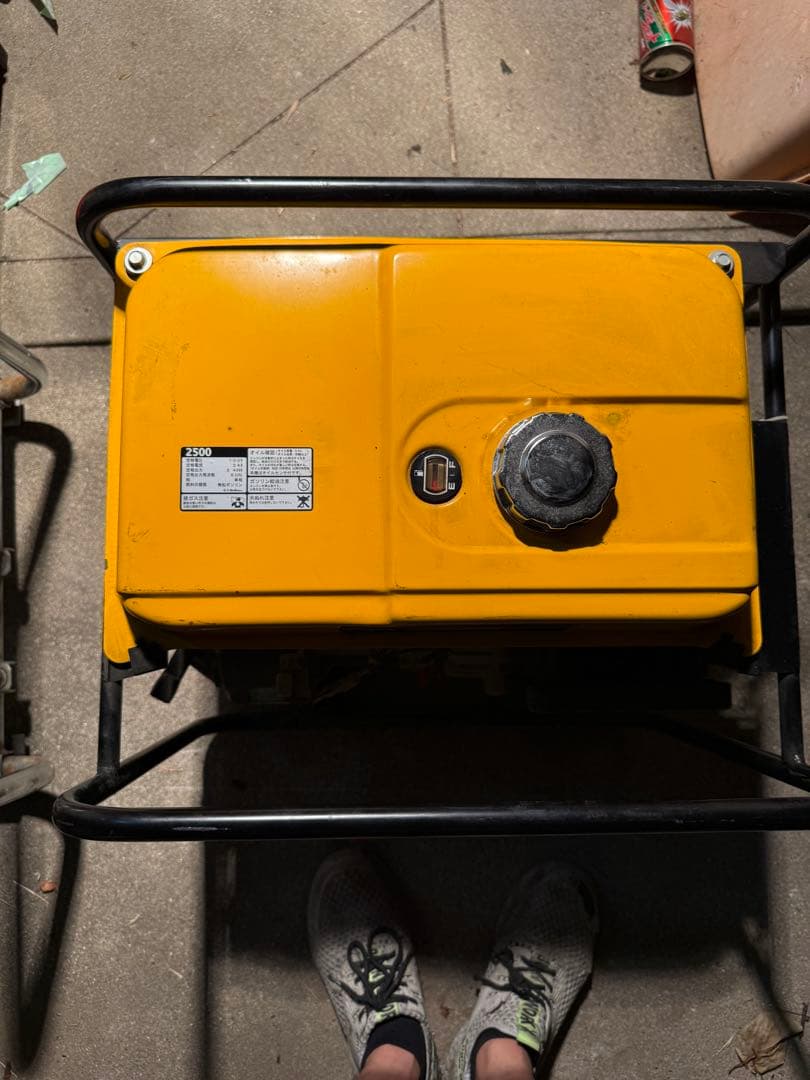 KONG 2500M 発電機 MITSUBISHI製