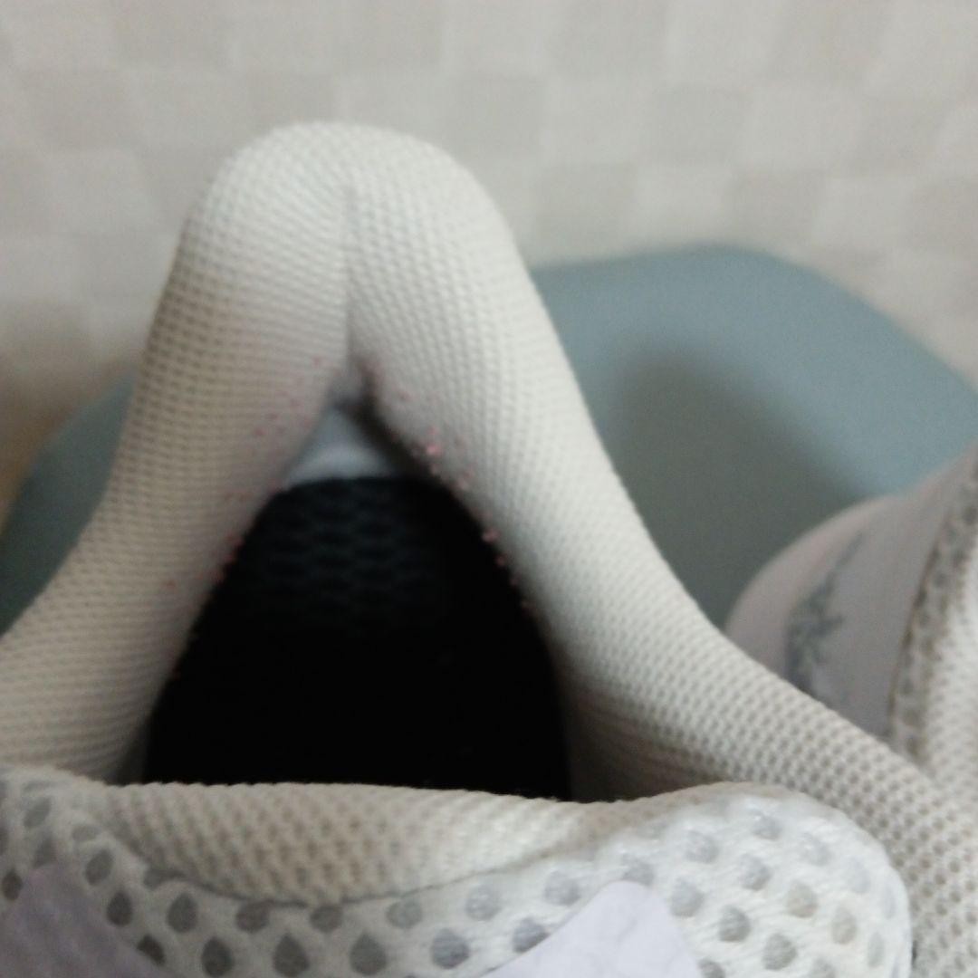 YONEXパワークッション バドミントンシューズ ホワイト２４㌢