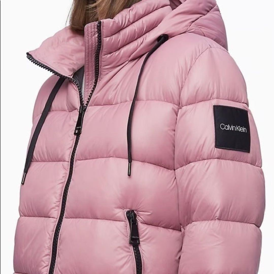   フード付きピンクダウンジャケット　Sサイズ