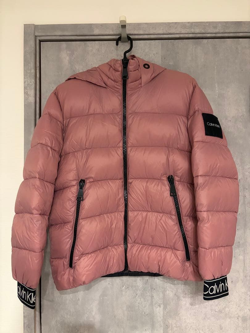   フード付きピンクダウンジャケット　Sサイズ