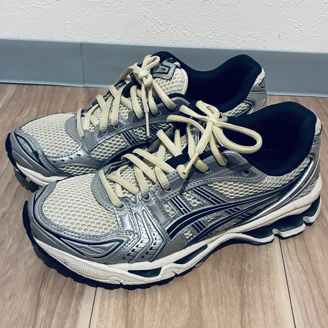 美品 ASICS GEL-KAYANO14 24cm スピック購入