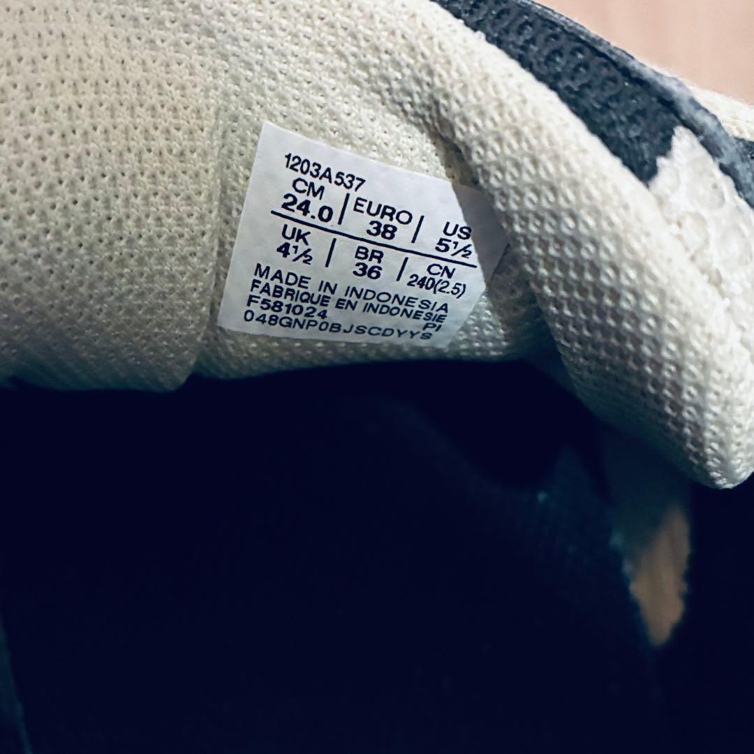 美品 ASICS GEL-KAYANO14 24cm スピック購入