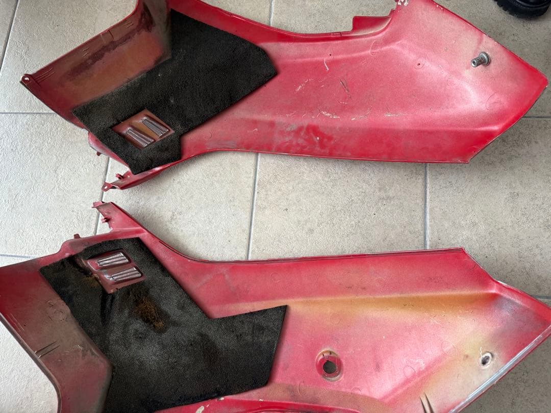 たはおaf09 スーパータクト　リアカウル左右　ジャンク　スパタク　クレタ