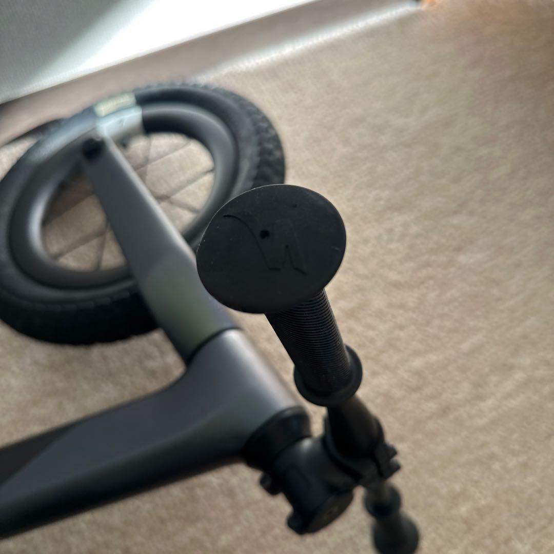 SPECIALIZED HOTWALK CARBON キッズバイク カーボン製