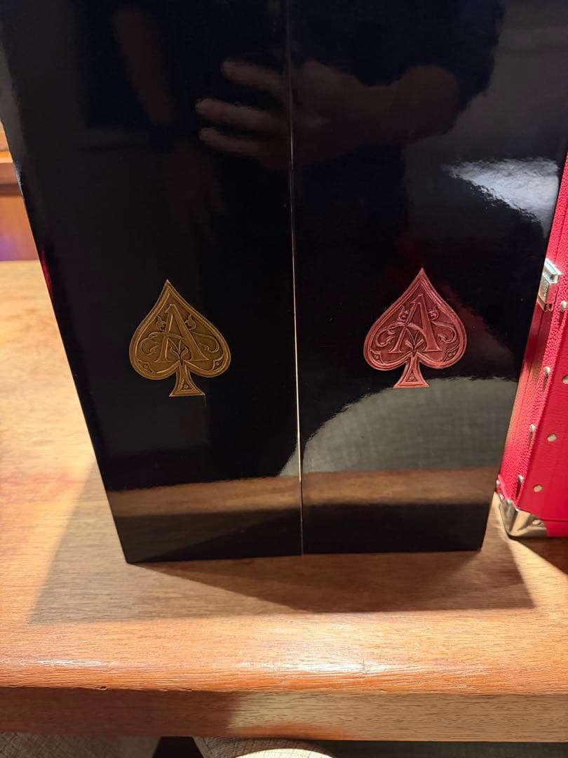 シャンパンボトルセット 赤 緑 特別ボックス入り