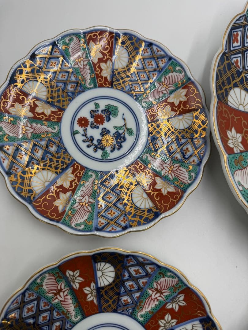 有田焼　極彩古伊万里　和皿揃い　銘々皿　5枚　大皿 1枚　金彩　菊割
