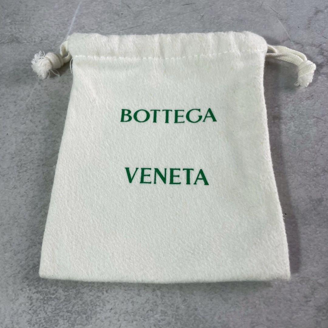 美品✨BOTTEGAVENETA マキシイントレチャート カセット 二つ折り財布