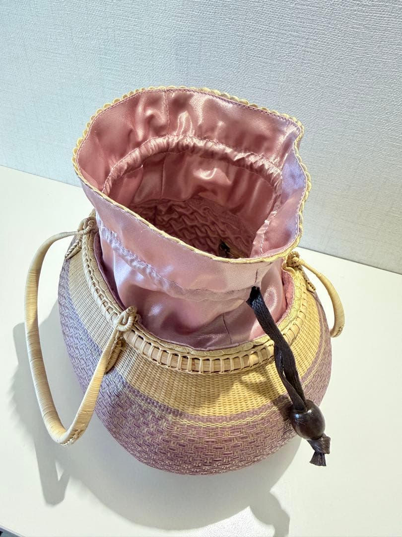 新品　桃色　春　プラニー工房　タイ王室御用達　竹　かごバック