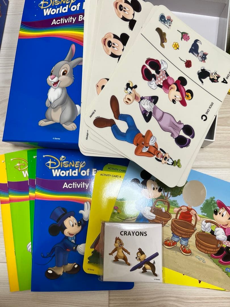 【美品】最新版メインプログラム　Blu-ray　DWE ディズニー英語システム