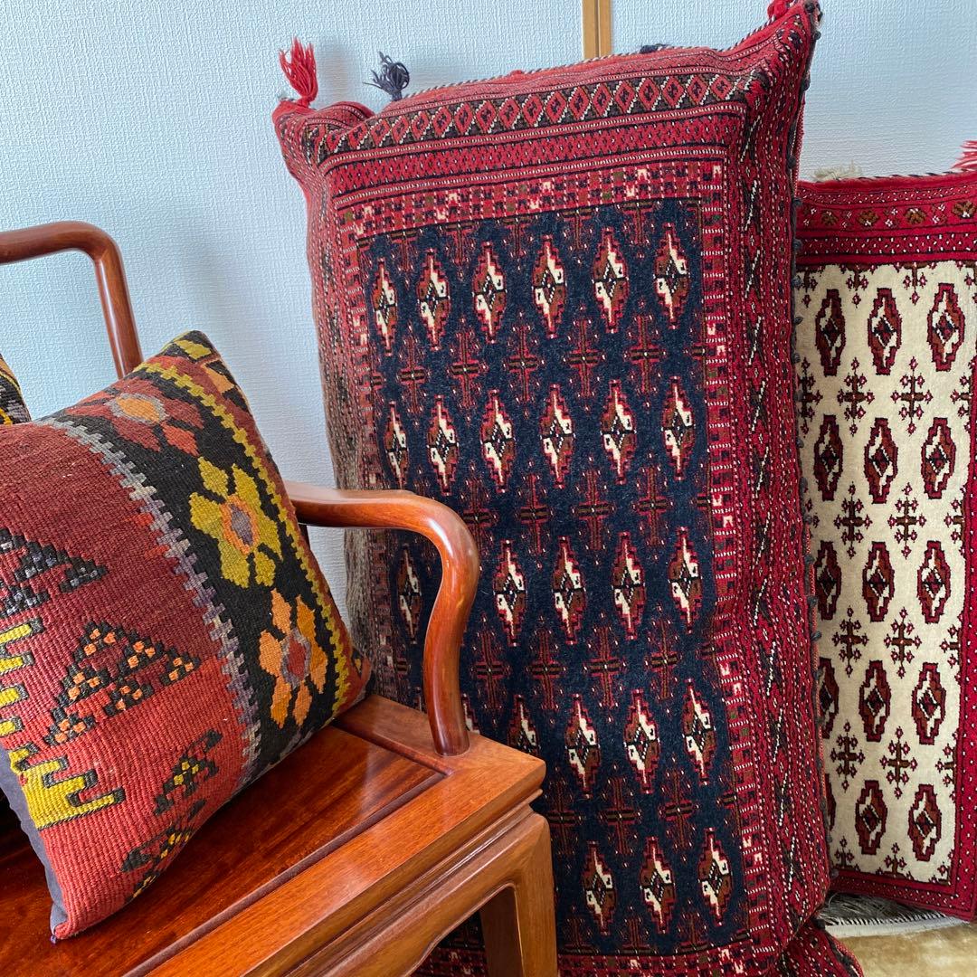 ペルシャ絨毯　トルクメン産大きいクッションカバー（大）