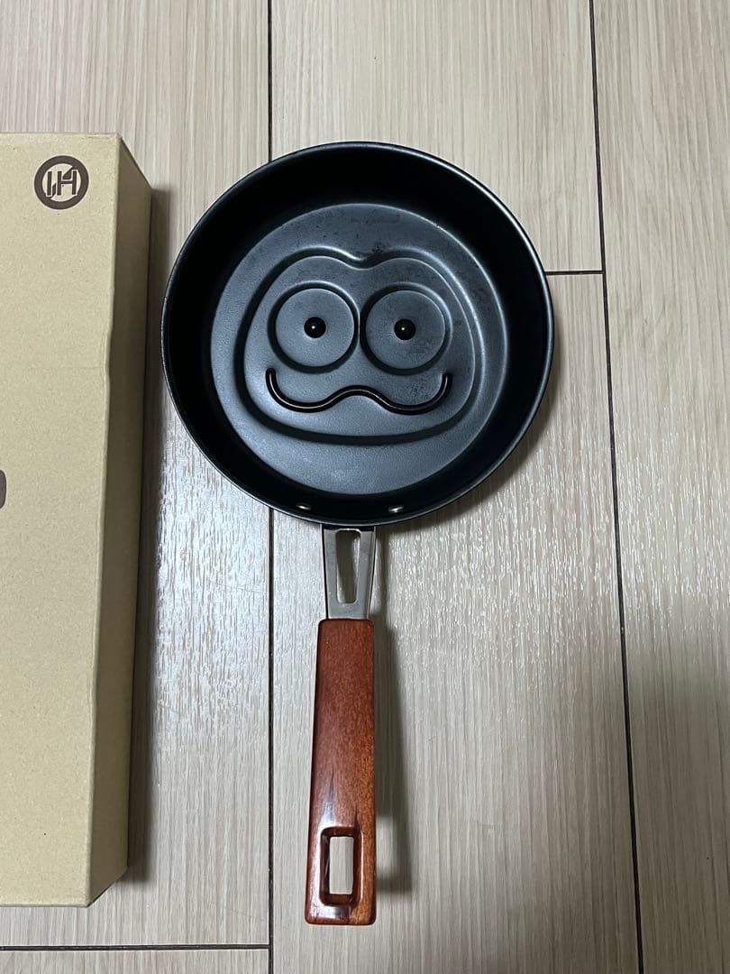 バムとケロ フライパン 黒