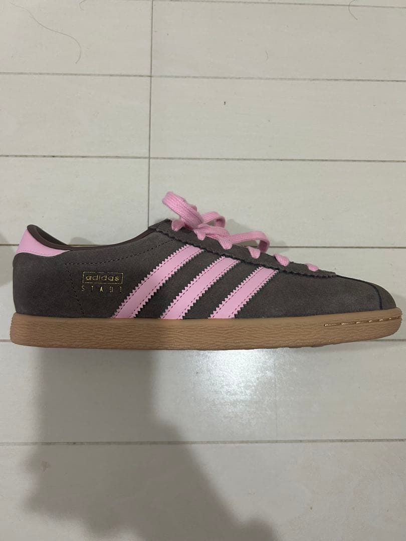 adidas ブラウン ピンク スニーカー 24cm