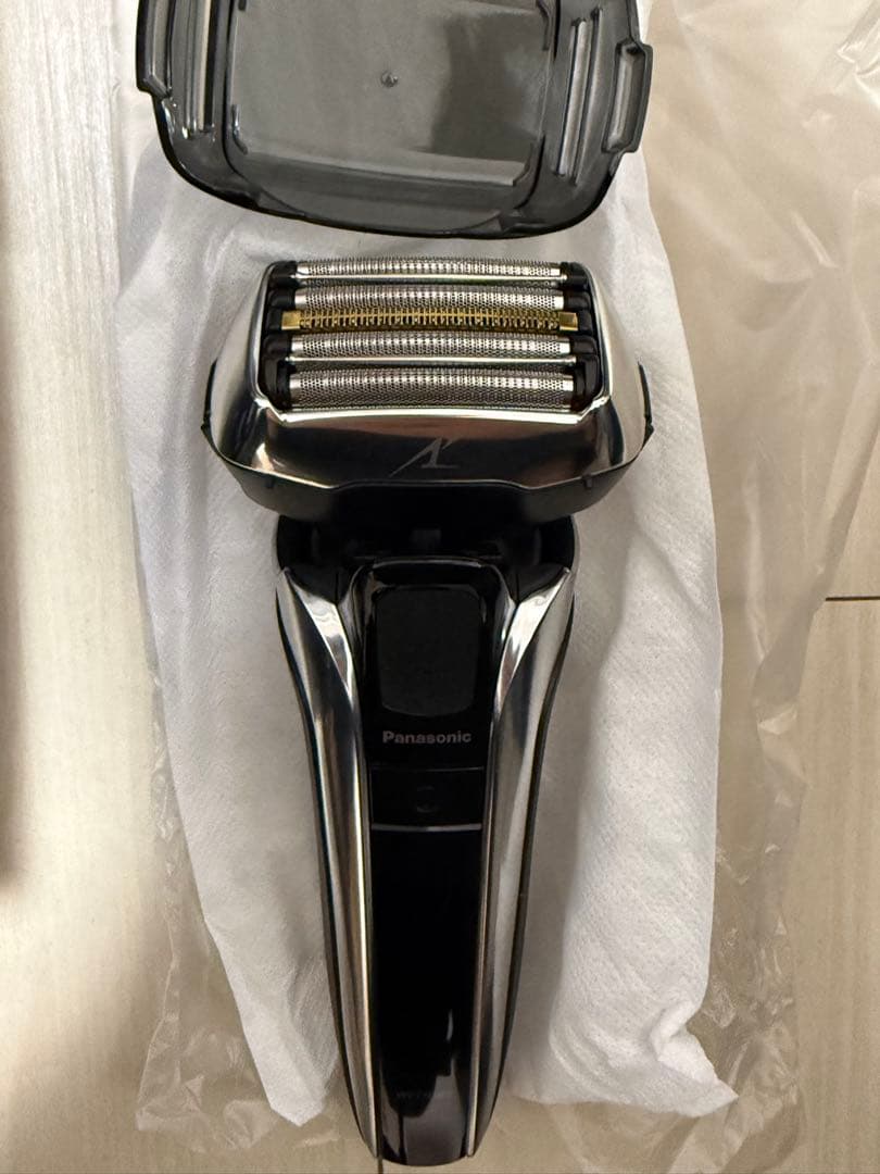 【新品未使用】Panasonic ラムダッシュ 5枚刃 ES-LV9U