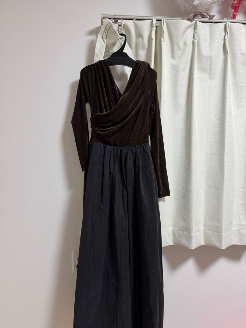 ベロアドッキングワンピース ブラウン 2 タグ付き