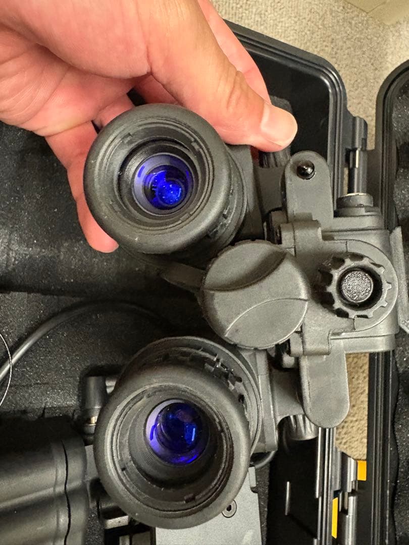 PVS31　デジタルナイトビジョン 実動 IRバッテリーボックス実物米軍マウント