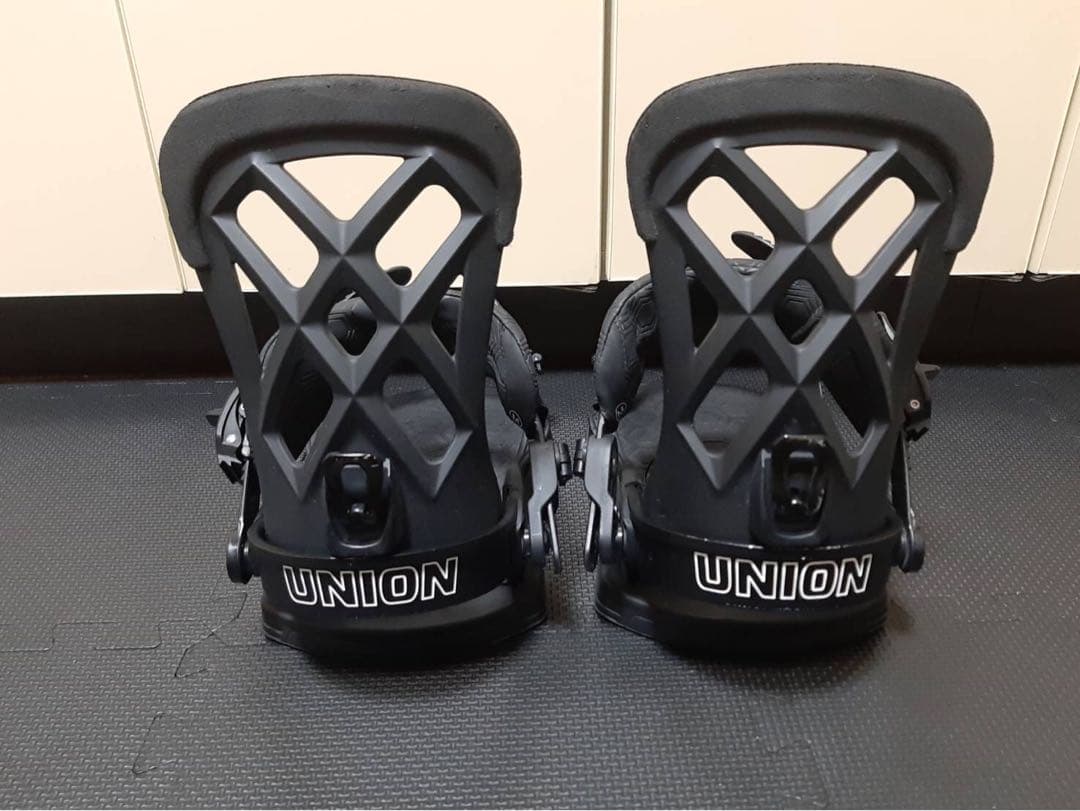 美品　UNION　CONTACT　PRO　Mサイズ　スノーボード　ビンディング