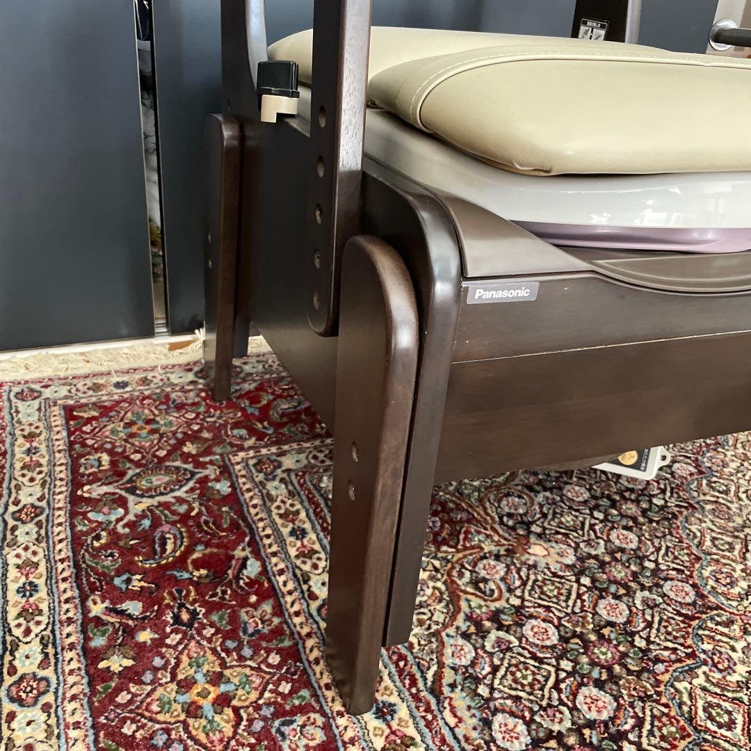 家具調ポータブルトイレ　パナソニック　楽座　脱臭暖か便座PN-L23218