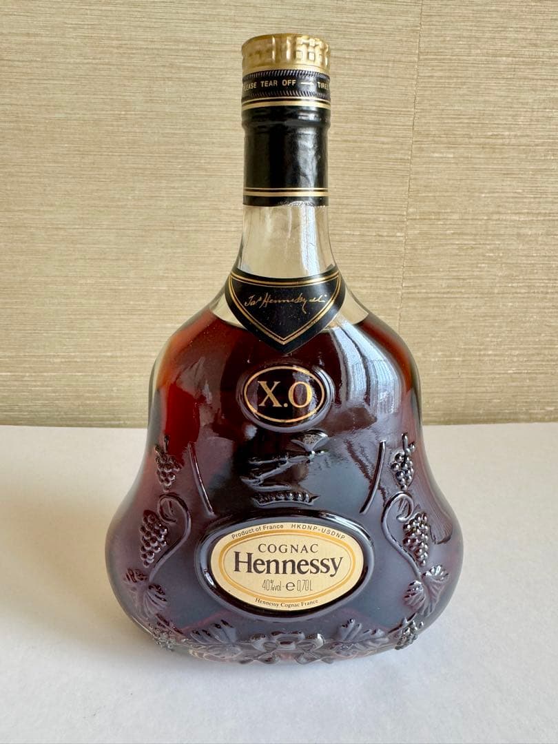 Hennessy XO コニャック 金キャップ箱入り 700ml