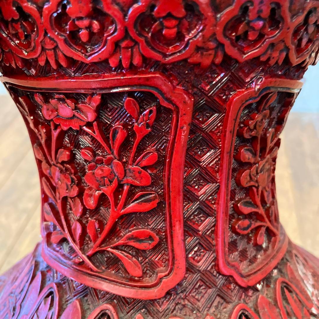 中国 美術 骨董 堆朱 壺 赤壺 工芸品 民芸品 彫刻 花柄 花瓶 花器 置物