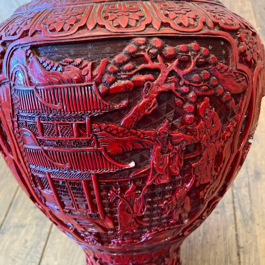 中国 美術 骨董 堆朱 壺 赤壺 工芸品 民芸品 彫刻 花柄 花瓶 花器 置物