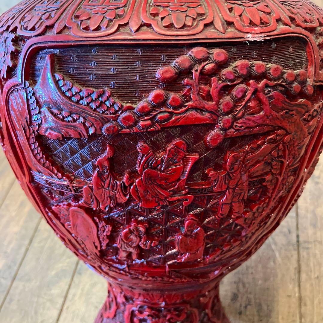 中国 美術 骨董 堆朱 壺 赤壺 工芸品 民芸品 彫刻 花柄 花瓶 花器 置物