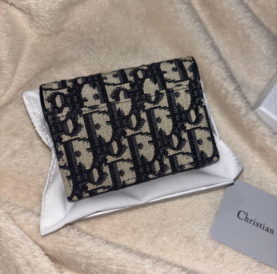 DIOR二つ折り財布