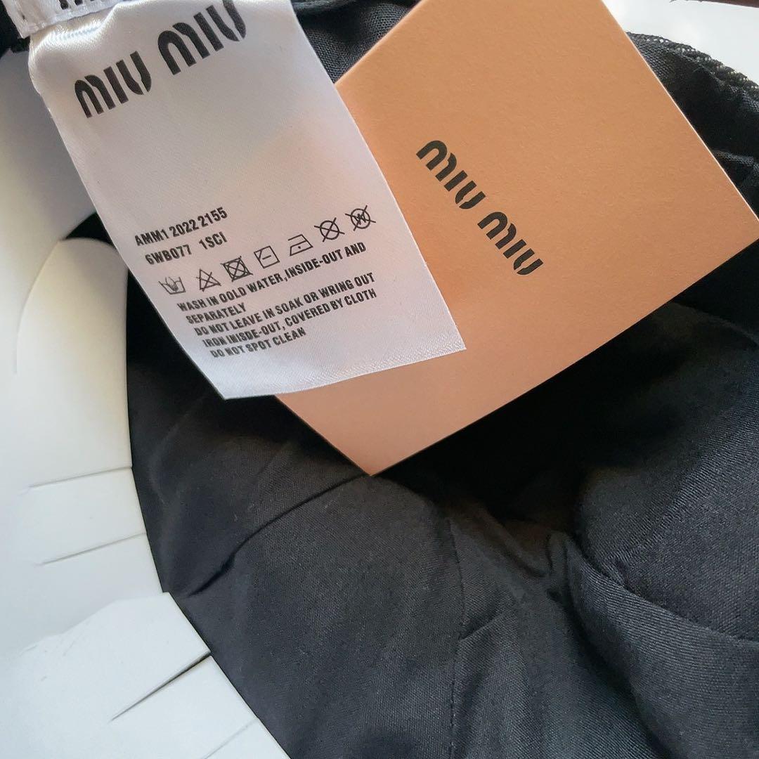 ま*こ様 【日本未発売】ミュウミュウ　デニム×レザー　ベースボールキャップ　MI