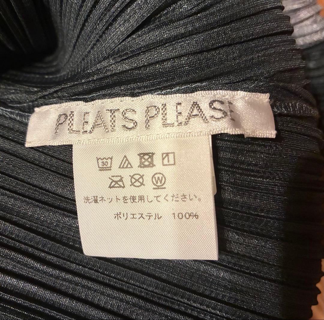 美品プリーツプリーズ　ロングワンピース