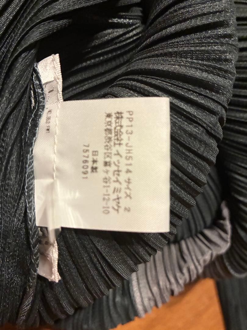 美品プリーツプリーズ　ロングワンピース