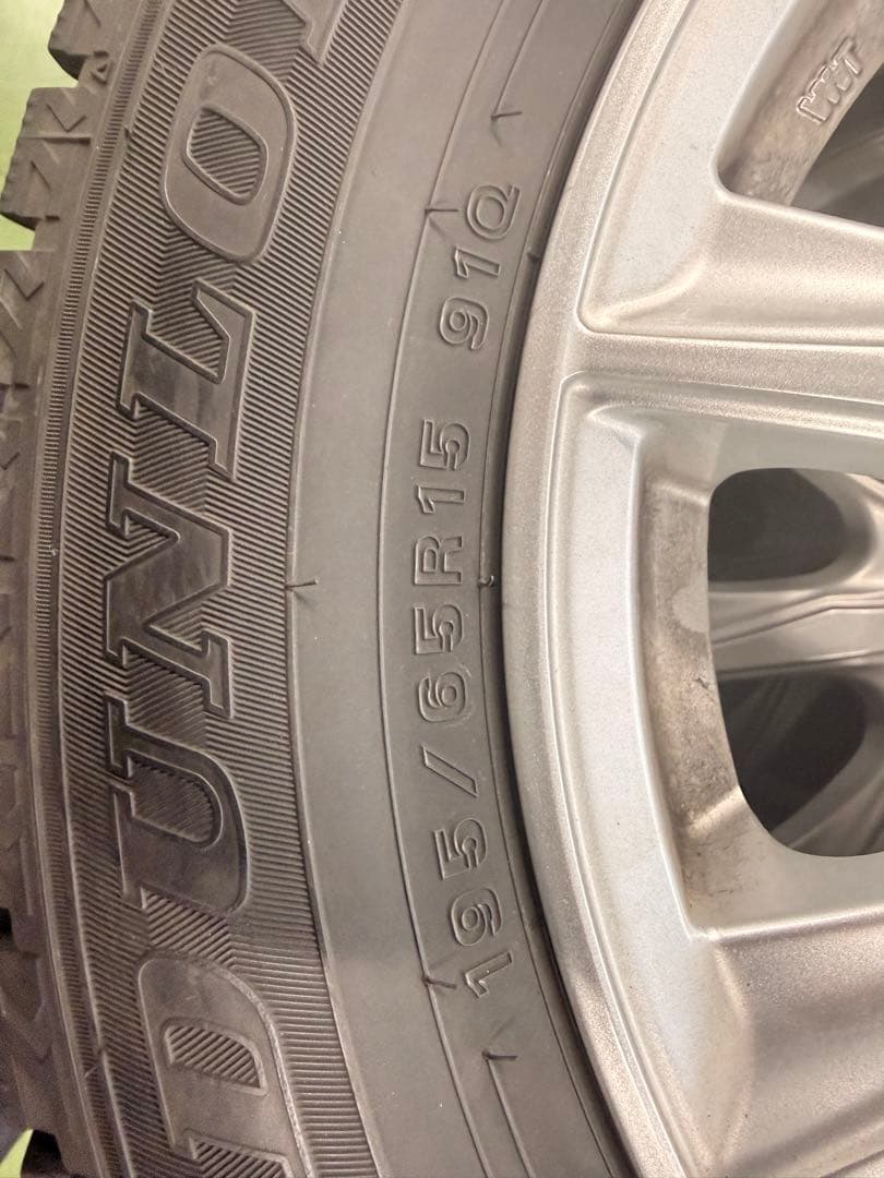 DUNLOP ウィンターマックス22年製 15インチ5h 114.3