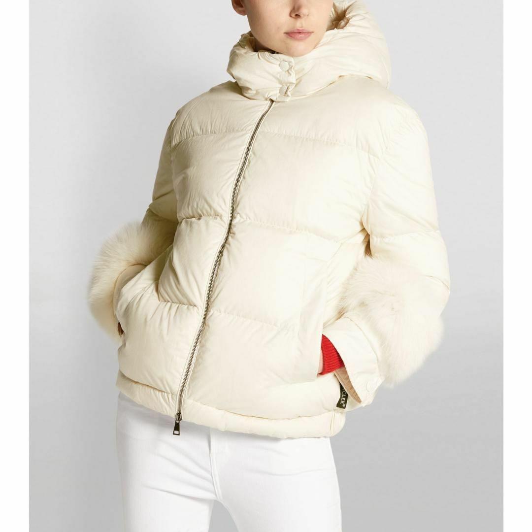 MONCLER フード付きダウンジャケット　袖ファー　オフホワイト　サイズ2