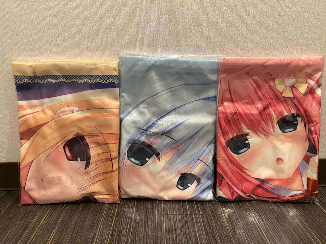 ハミダシクリエイティブ　まどそふと　和泉妃愛・錦あすみ・常磐華乃 枕カバー